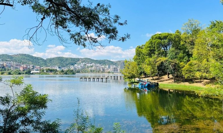 Monitorimi i Co-PLAN ngre alarmin për cilësinë e ajrit, ujërave dhe ndotjen akustike në 6 qytete